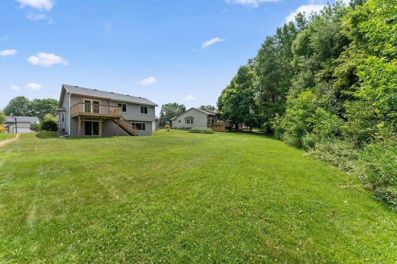 9610 Lakeside Trl, Champlin, MN 55316