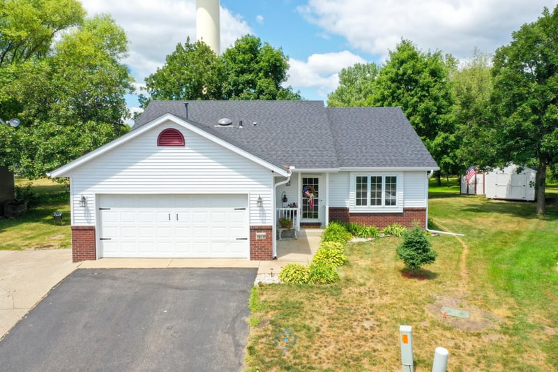 1410 Summit Ave N, Sauk Rapids, MN 56379