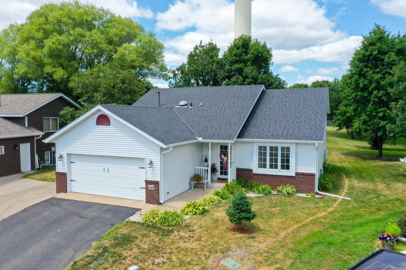 1410 Summit Ave N, Sauk Rapids, MN 56379
