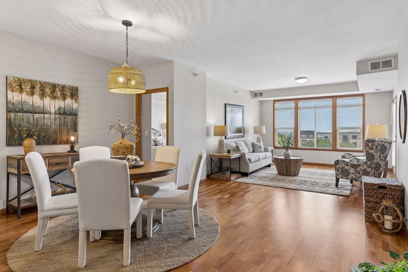 12501 Nicollet Ave #310, Burnsville, MN 55337