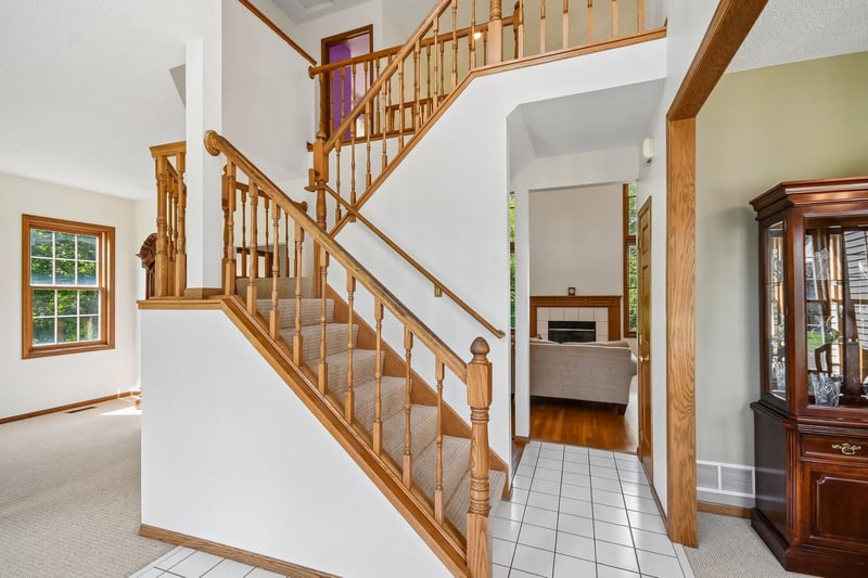 503 Abbey Way, Mendota Heights, MN 55120
