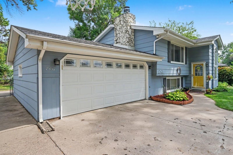 7351 Melody Dr NE, Fridley, MN 55432