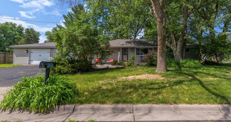 2024 Maple St, Hastings, MN 55033