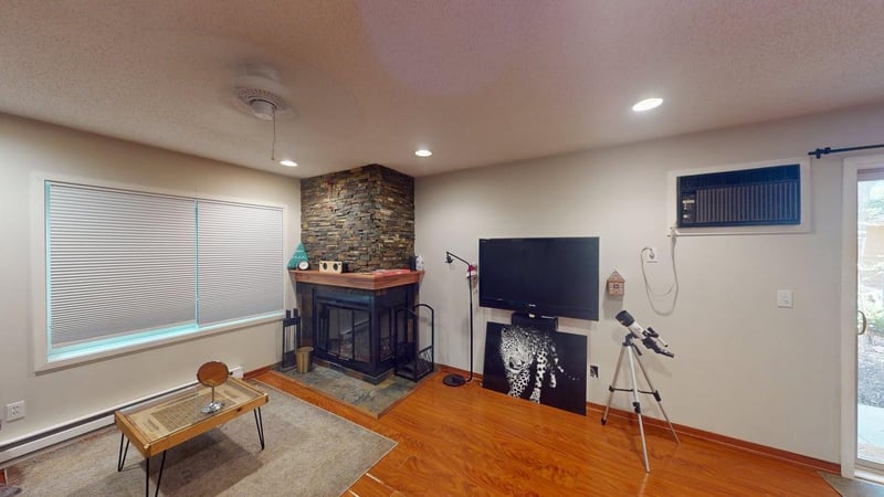 2020 Ridge Dr #16, Saint Louis Park, MN 55416