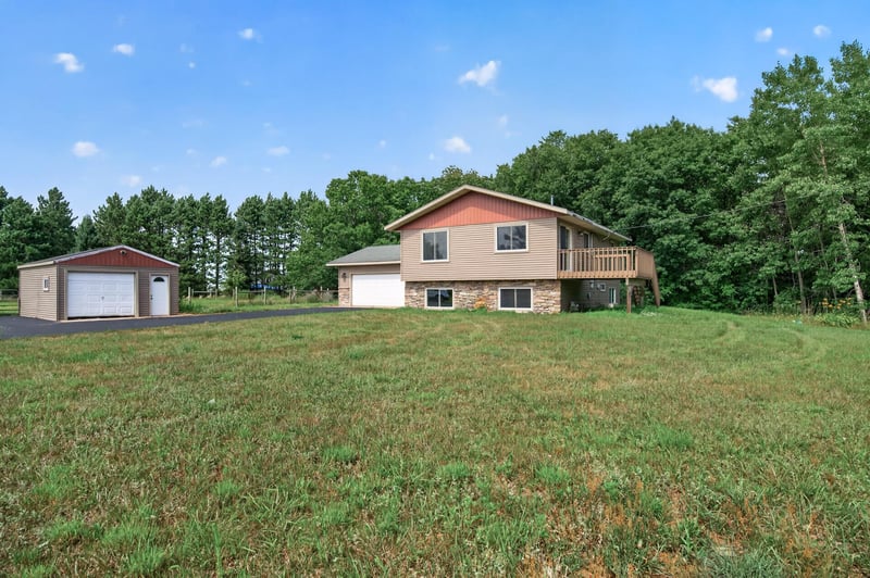 42275 Harder Ave, Harris, MN 55032