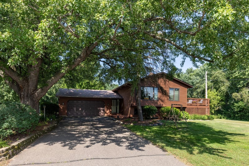 6347 Ware Rd, Lino Lakes, MN 55014