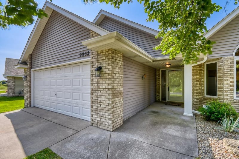 2932 126th Ln NW, Coon Rapids, MN 55448