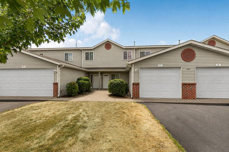 939 Cypress Rd #41, Saint Cloud, MN 56303