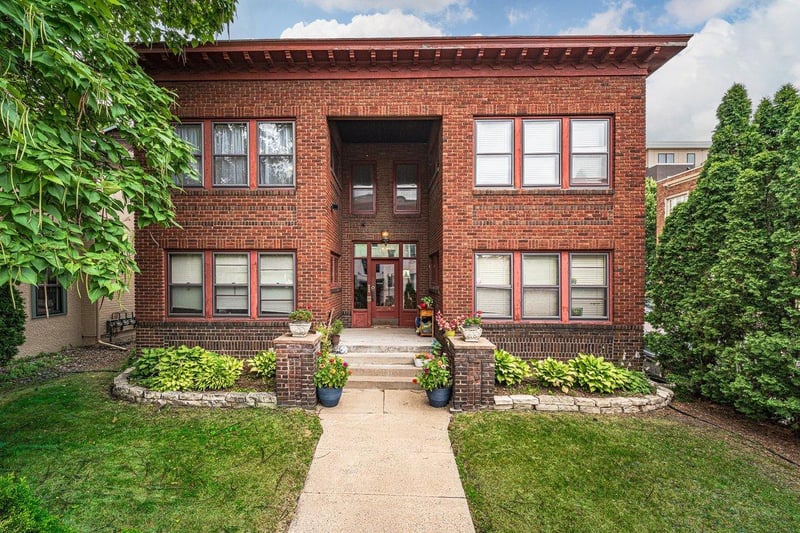 2895 James Ave S #4, Minneapolis, MN 55408