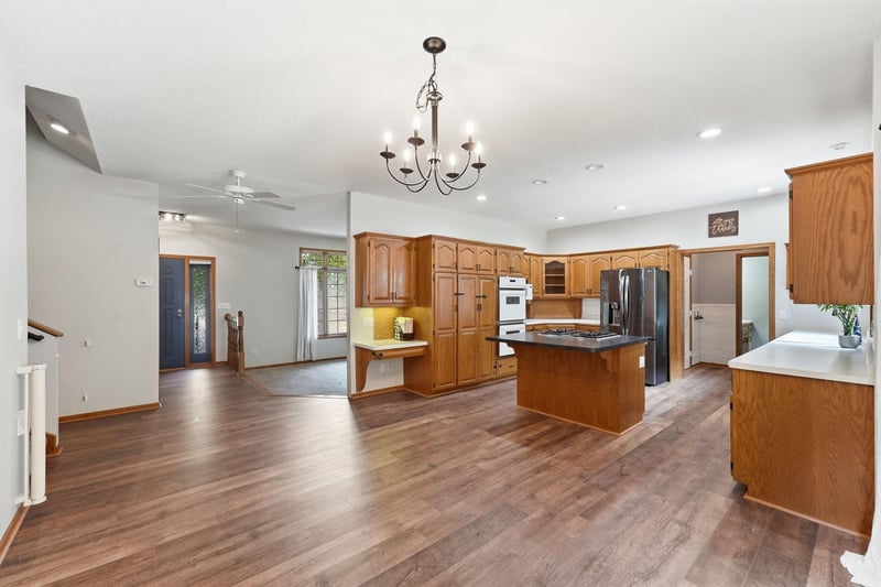 1920 Linda Ln, Saint Cloud, MN 56301
