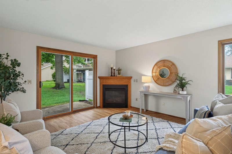 422 95th Ln NE, Blaine, MN 55434
