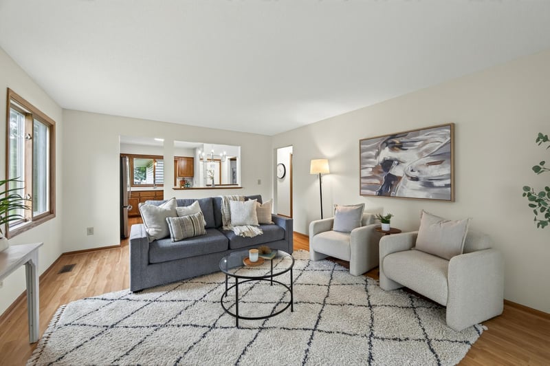 422 95th Ln NE, Blaine, MN 55434