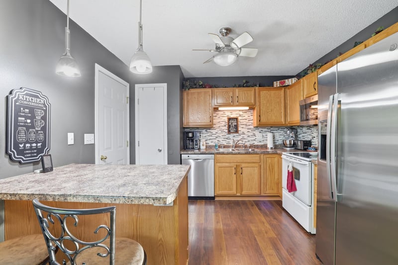 2106 York St, Saint Peter, MN 56082
