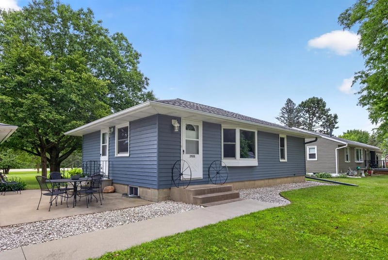 2920 17th Pl SE, Rochester, MN 55904