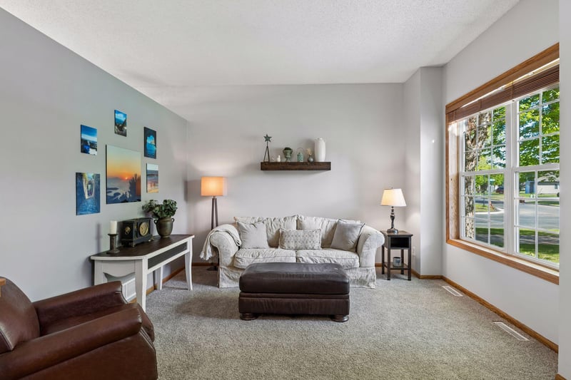 737 Williams Dr, Hastings, MN 55033