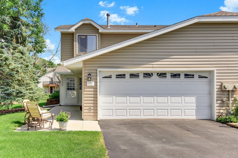 355 95th Ln NE, Blaine, MN 55434