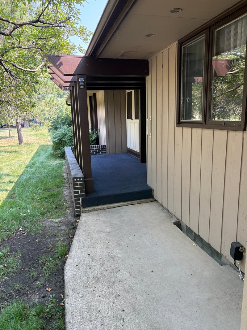 6591 Manchester Ln, Eden Prairie, MN 55346
