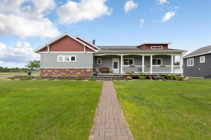 1700 Wood Duck St, Saint Peter, MN 56082