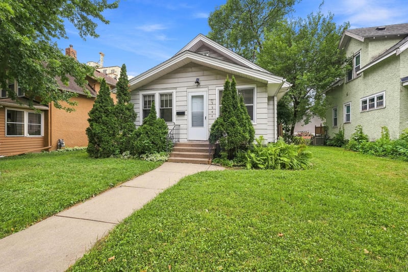 3344 Snelling Ave, Minneapolis, MN 55406