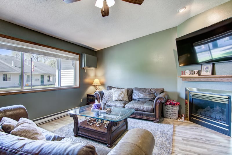 2904 Schabacker Ct #D, Menomonie, WI 54751