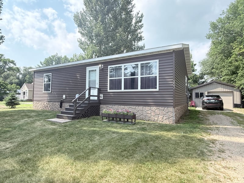 303 1st Ave E, Gary, MN 56545