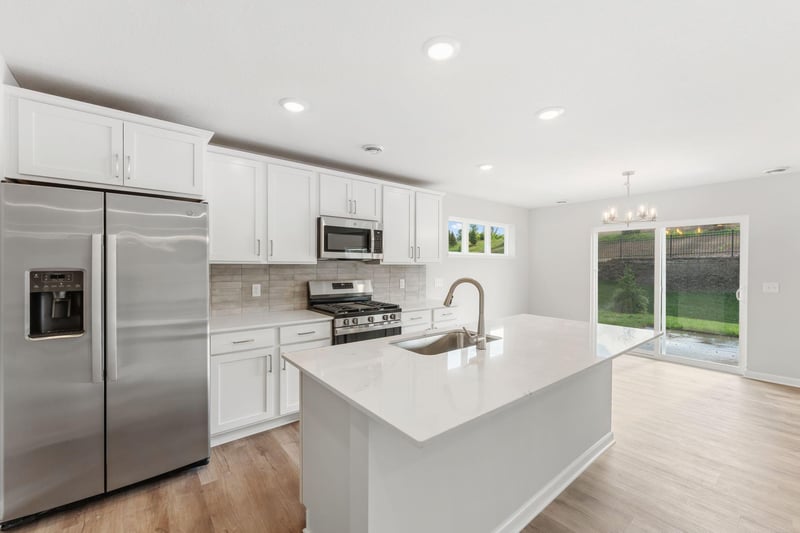 1106 Annagaire Curve, Rosemount, MN 55068