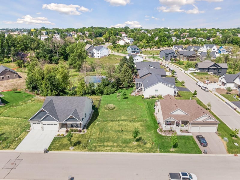 1946 Woods Point, Waconia, MN 55387