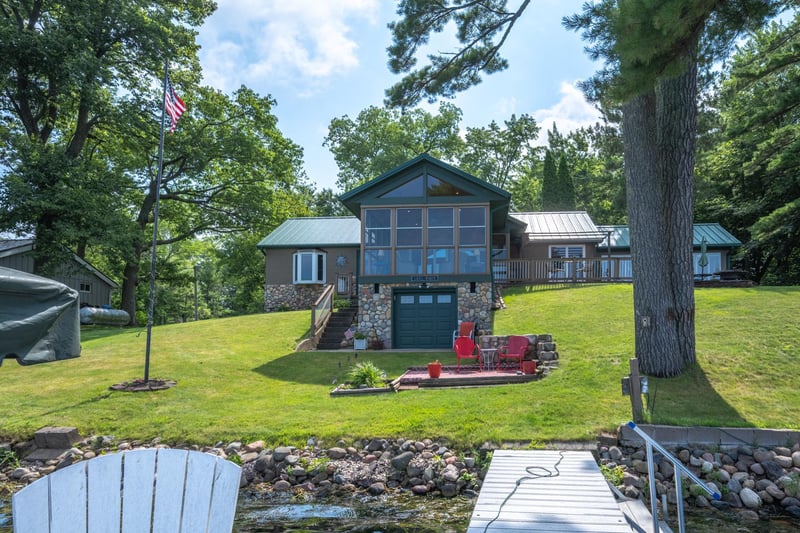 1351 Hungerford Point, Saint Croix Falls, WI 54024