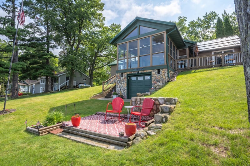 1351 Hungerford Point, Saint Croix Falls, WI 54024