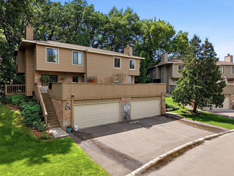 2103 Marquis Rd, Golden Valley, MN 55427