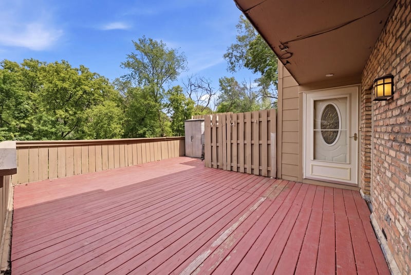 2103 Marquis Rd, Golden Valley, MN 55427