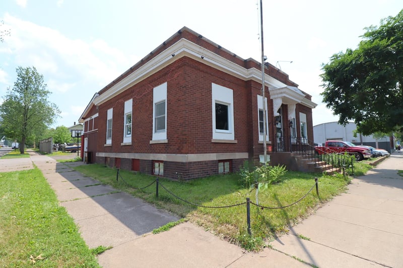 220 Main St E, Ashland, WI 54806