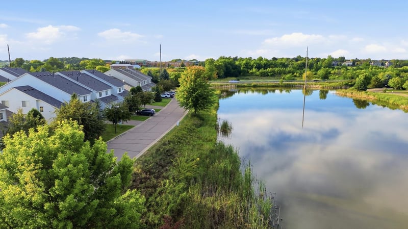 1654 Freedom Ln, Waconia, MN 55387
