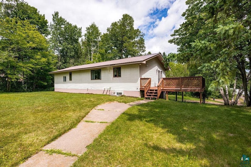 5025 Reid Rd, Duluth, MN 55803