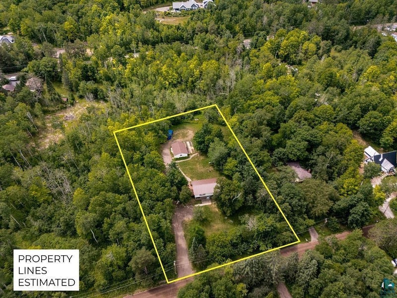 5025 Reid Rd, Duluth, MN 55803