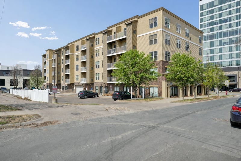 2900 University Ave SE #300, Minneapolis, MN 55414
