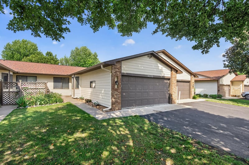 14332 Glenda Dr, Apple Valley, MN 55124