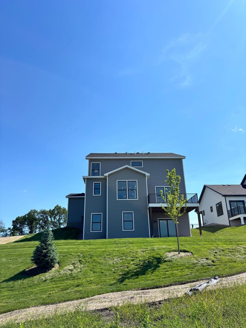 3746 Holbrook Dr, Waconia, MN 55387