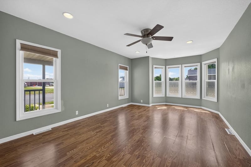 112 S Hudson Ave, Spring Valley, MN 55975