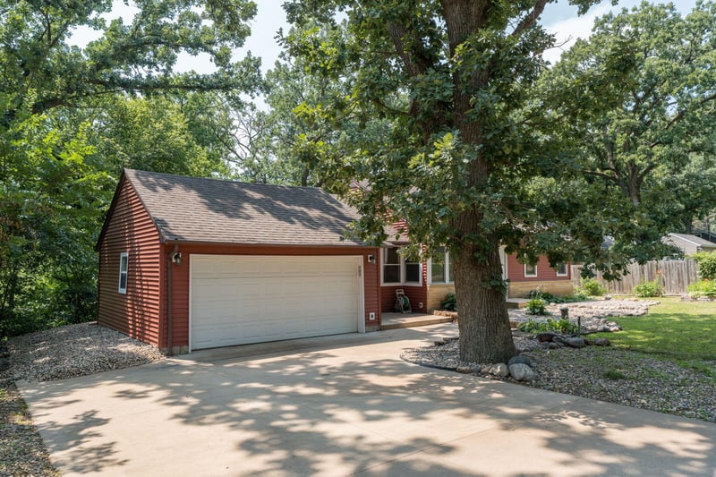1511 Beaver Ave, Mankato, MN 56001