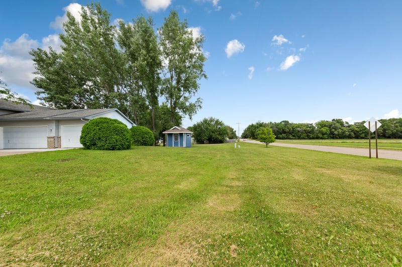 2206 W Hill St, Faribault, MN 55021