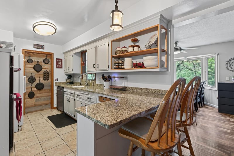 14905 Orchard Dr, Burnsville, MN 55306