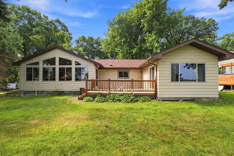65560 210th St, Litchfield, MN 55355