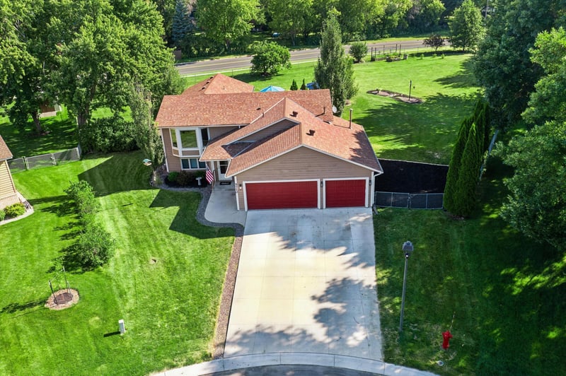 5710 W 139th St, Savage, MN 55378