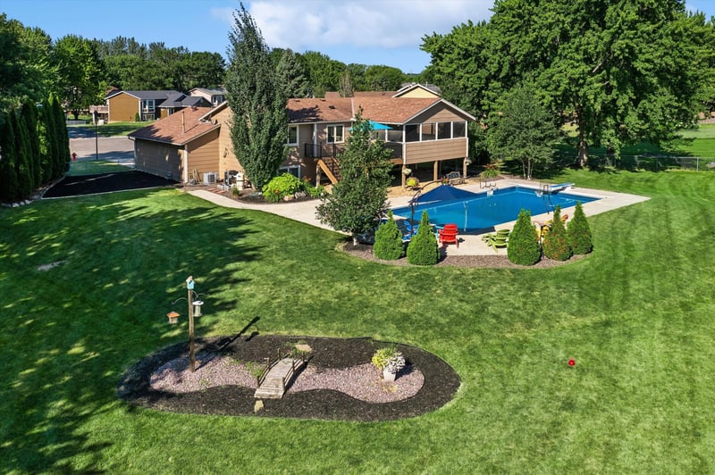5710 W 139th St, Savage, MN 55378