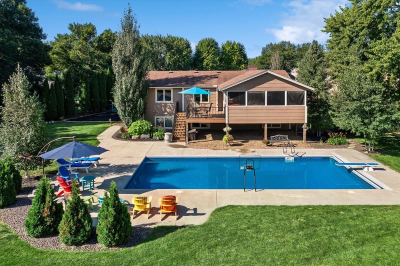 5710 W 139th St, Savage, MN 55378