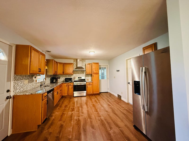 8431 Palm St NW, Coon Rapids, MN 55433