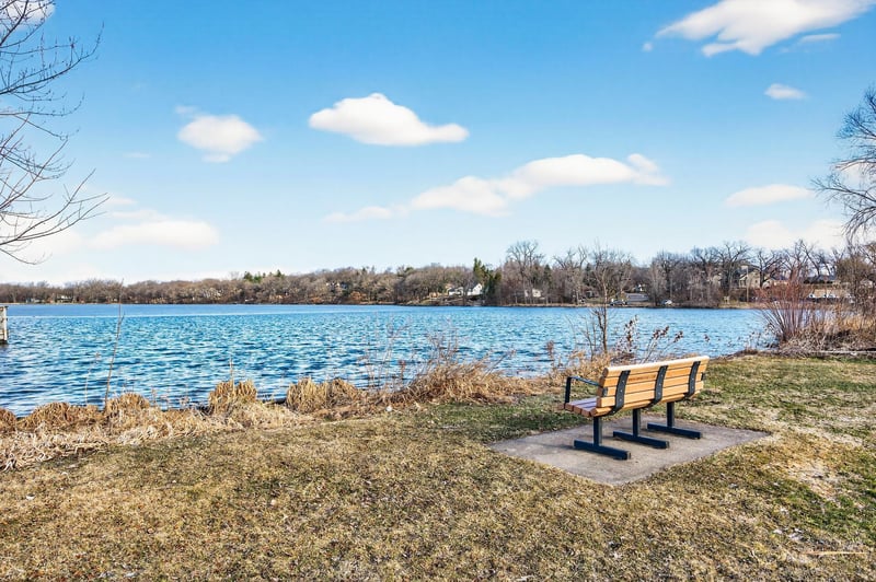 213 Mccarrons Pl W, Roseville, MN 55113