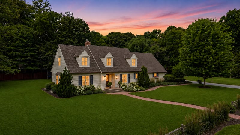 18855 Park Ave, Wayzata, MN 55391