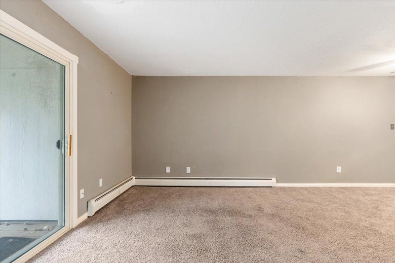 12840 Nicollet Ave #302, Burnsville, MN 55337